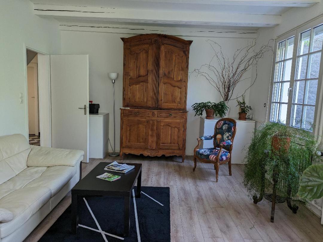 Apartment Les Volets Bleus